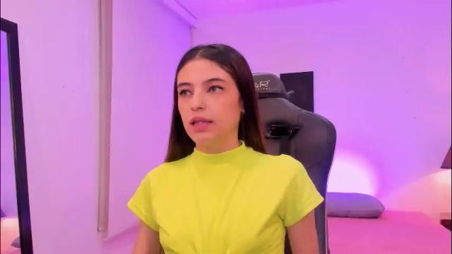 Image 2 of sofiarouge_ Stream on Chaturbate on 1 month ago