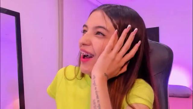 Image 8 of sofiarouge_ Stream on Chaturbate on 1 month ago