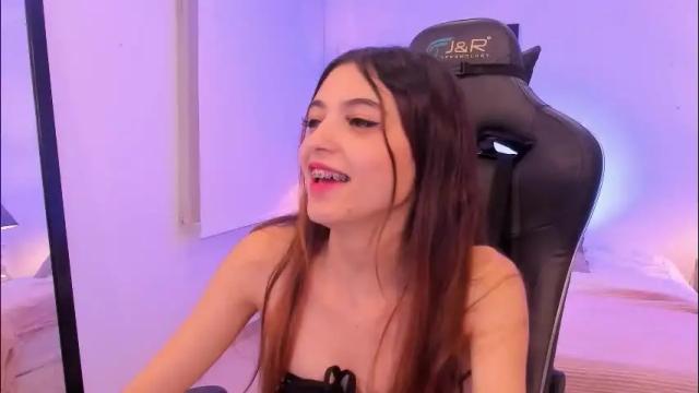 Image 10 of sofiarouge_ Stream on Chaturbate on 1 month ago