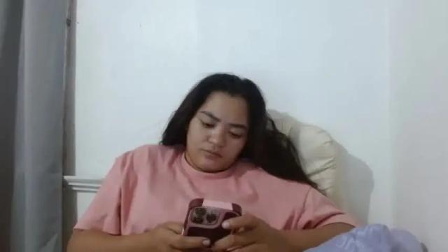 Image 11 of sofiaslovesfuck Stream on Chaturbate on 24 months ago