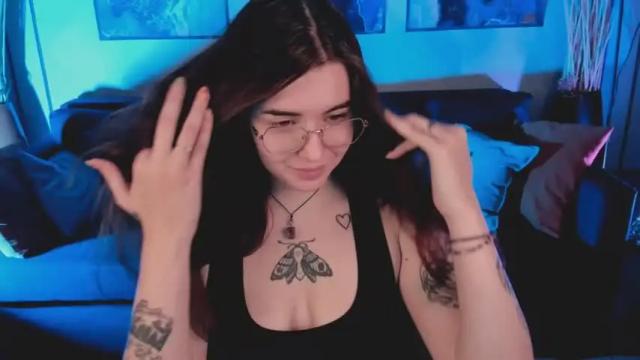 Image 10 of sofiasunrise Stream on Chaturbate on 20 months ago