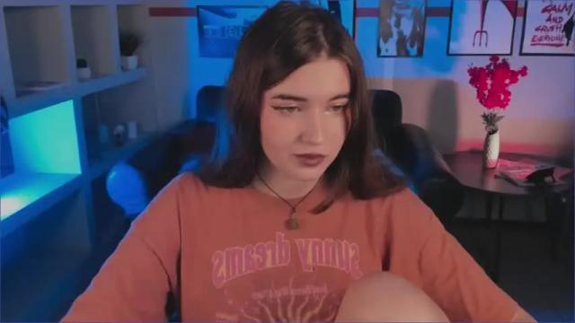 Image 10 of sofiasunrise Stream on Chaturbate on 20 months ago