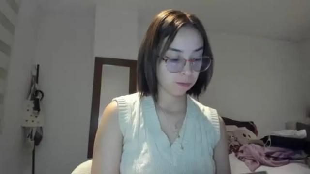 Image 4 of sofiax2_ Stream on Chaturbate on 15 months ago