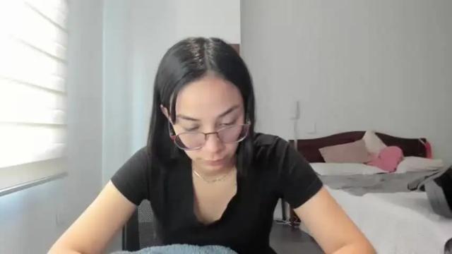 Image 10 of sofiax2_ Stream on Chaturbate on 14 months ago