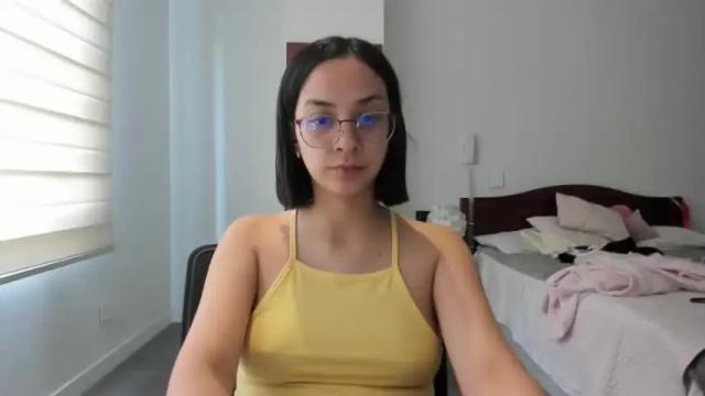 Image 3 of sofiax2_ Stream on Chaturbate on 13 months ago