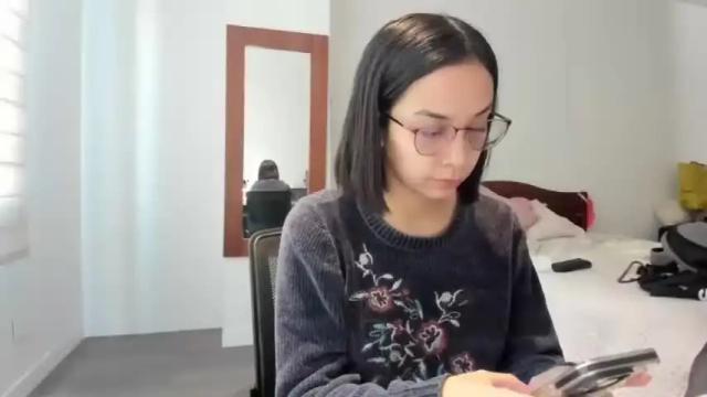 Image 3 of sofiax2_ Stream on Chaturbate on 21 months ago
