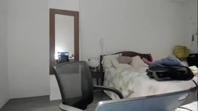 Image 12 of sofiax2_ Stream on Chaturbate on 21 months ago