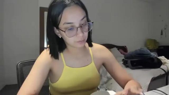 Image 2 of sofiax2_ Stream on Chaturbate on 21 months ago