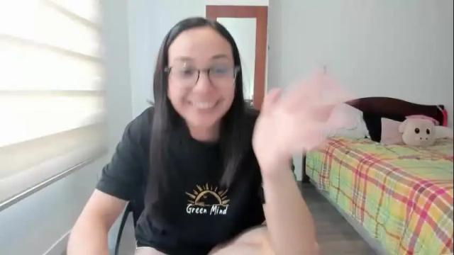 Image 3 of sofiax2_ Stream on Chaturbate on 1 month ago
