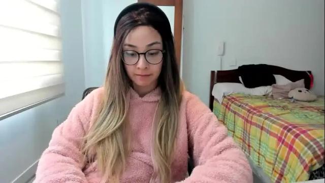 Image 10 of sofiax2_ Stream on Chaturbate on 28 days ago