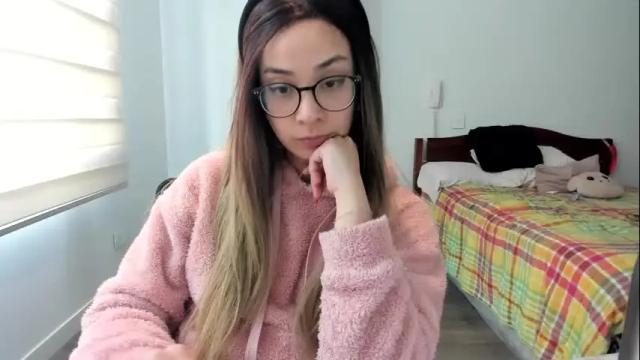 Image 2 of sofiax2_ Stream on Chaturbate on 28 days ago