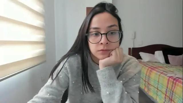 Image 7 of sofiax2_ Stream on Chaturbate on 19 days ago