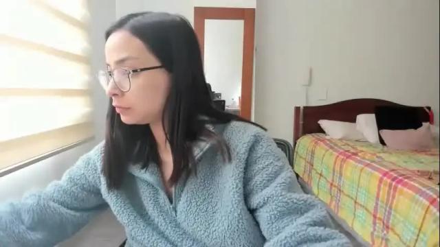 Image 2 of sofiax2_ Stream on Chaturbate on 19 days ago
