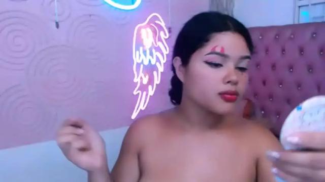 Image 10 of sofie_pretty18 Stream on Chaturbate on 20 months ago