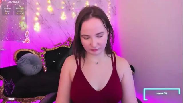 Image 2 of sofiebloom Stream on Chaturbate on 14 days ago