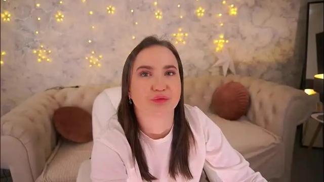 Image 12 of sofiebloom Stream on Chaturbate on 2 days ago