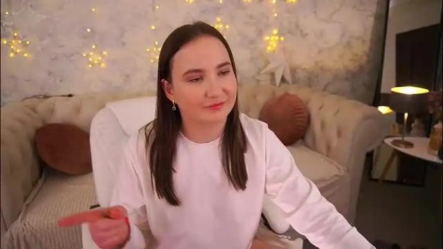 Image 4 of sofiebloom Stream on Chaturbate on 2 days ago