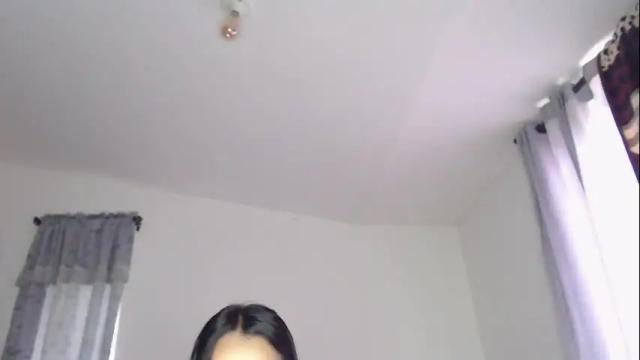 Image 3 of sofierosse_ Stream on Chaturbate on 9 days ago