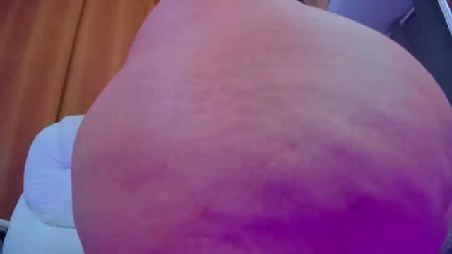 Image 2 of sofihill Stream on Chaturbate on 12 months ago