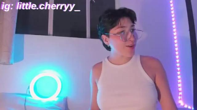 Image 11 of sofii_uwu_ Stream on Chaturbate on 19 months ago