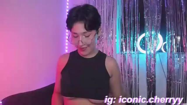 Image 8 of sofii_uwu_ Stream on Chaturbate on 19 months ago