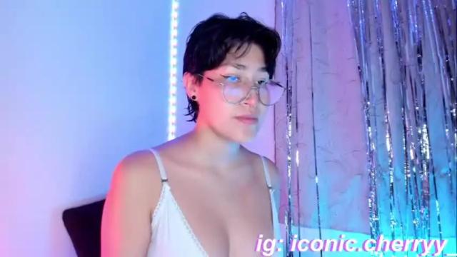 Thumbnail 2, sofii_uwu_'s Stream at Chaturbate, 19 months ago