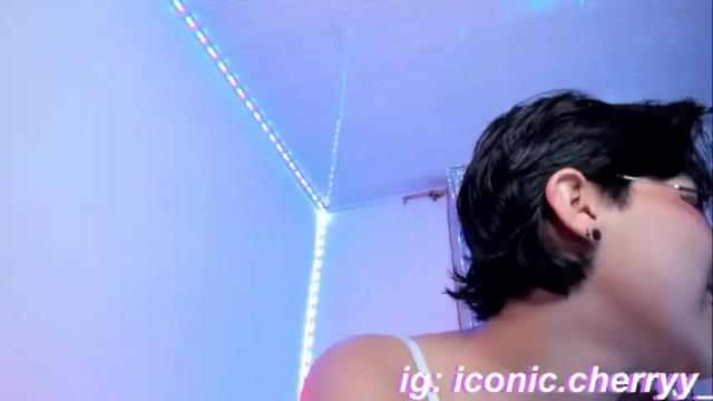 Thumbnail 3, sofii_uwu_'s Stream at Chaturbate, 19 months ago