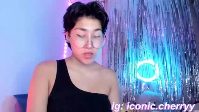Image 3 of sofii_uwu_ Stream on Chaturbate on 18 months ago