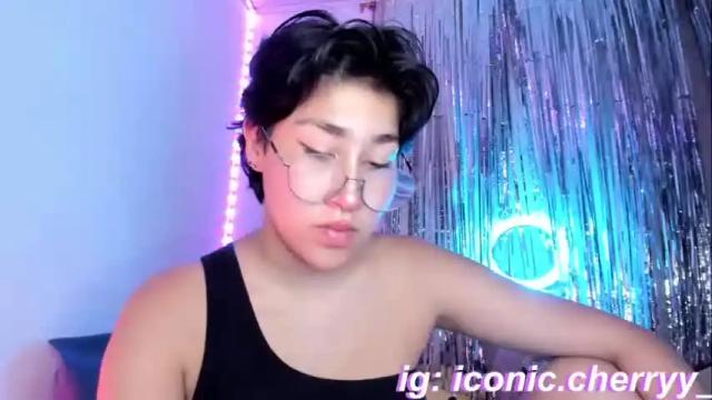 Thumbnail 2, sofii_uwu_'s Stream at Chaturbate, 18 months ago