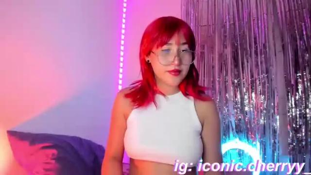 Image 10 of sofii_uwu_ Stream on Chaturbate on 18 months ago