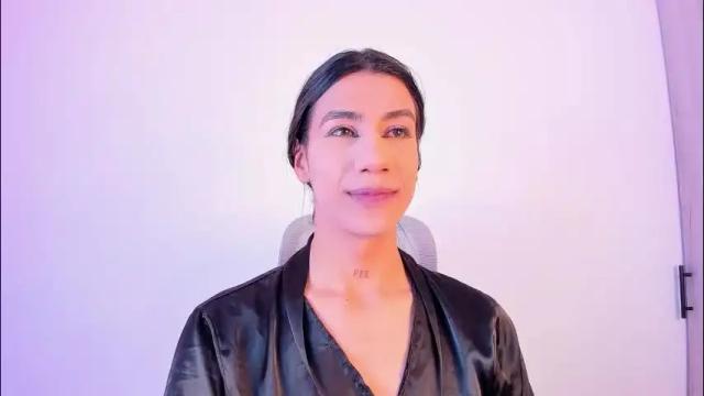 Image 2 of sofiia_grey_ Stream on Chaturbate on 1 month ago