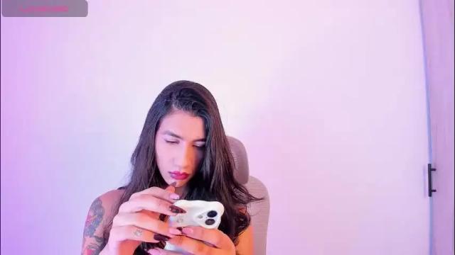 Image 2 of sofiia_grey_ Stream on Chaturbate on 1 month ago