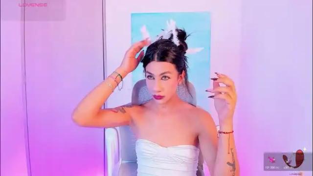 Image 2 of sofiia_grey_ Stream on Chaturbate on 28 days ago