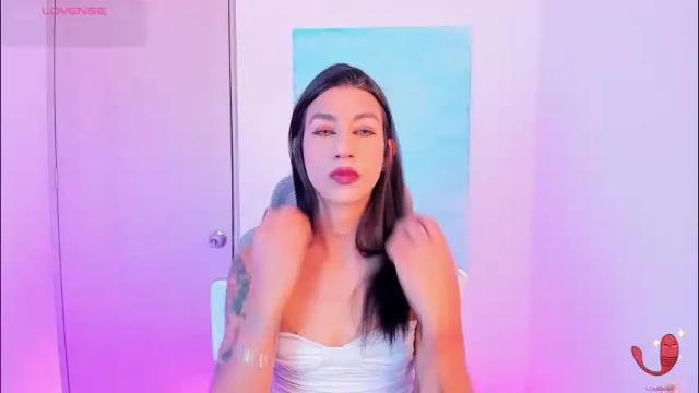 Image 3 of sofiia_grey_ Stream on Chaturbate on 28 days ago