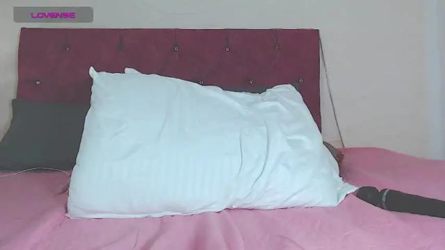 Image 8 of sofiia_lopez1 Stream on Chaturbate on 23 months ago