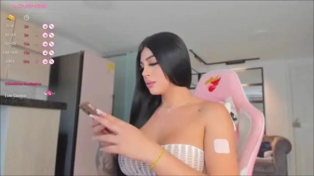 Image 6 of sofiia_pink Stream on Chaturbate on 13 months ago