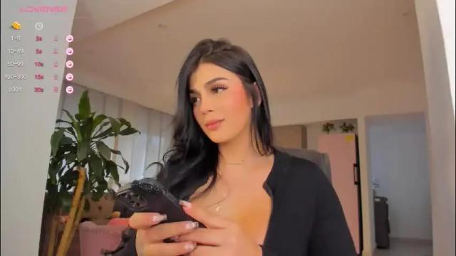 Image 2 of sofiia_pink Stream on Chaturbate on 3 days ago