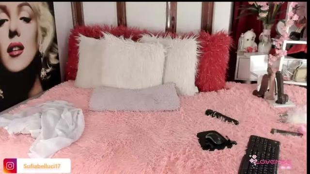 Image 6 of sofiibell_ Stream on Chaturbate on 13 months ago