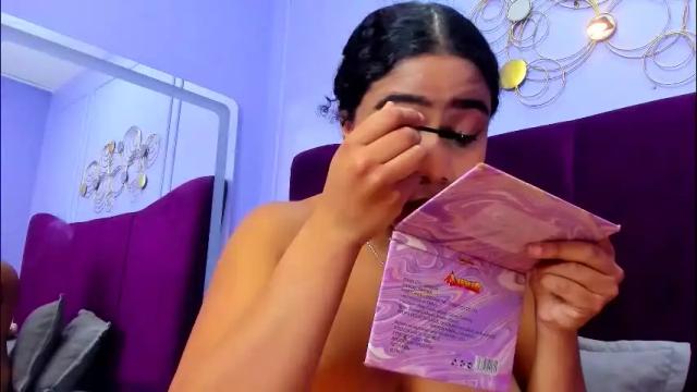 Image 10 of sofiifox Stream on Chaturbate on 1 month ago