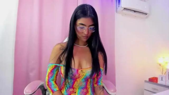 Image 2 of sofijhonsons Stream on Chaturbate on 25 months ago