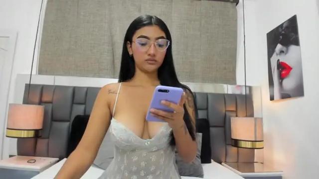 Image 2 of sofijhonsons Stream on Chaturbate on 20 months ago