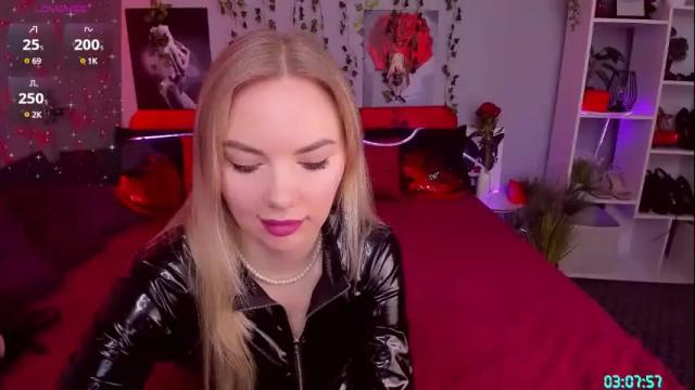 Image 11 of sofisoulx Stream on Chaturbate on 1 month ago