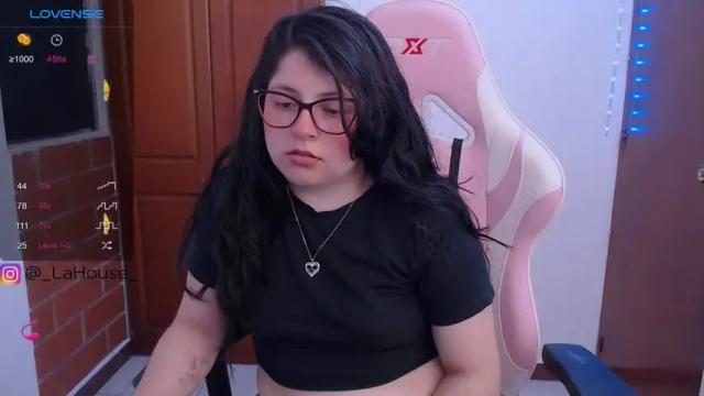 Image 2 of sofix_ Stream on Chaturbate on 19 months ago