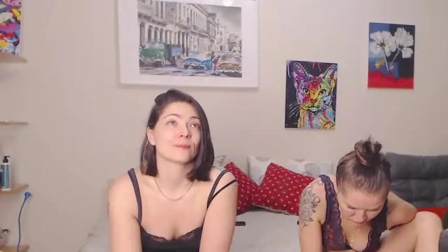 Image 2 of sofiyaruch Stream on Chaturbate on 13 months ago