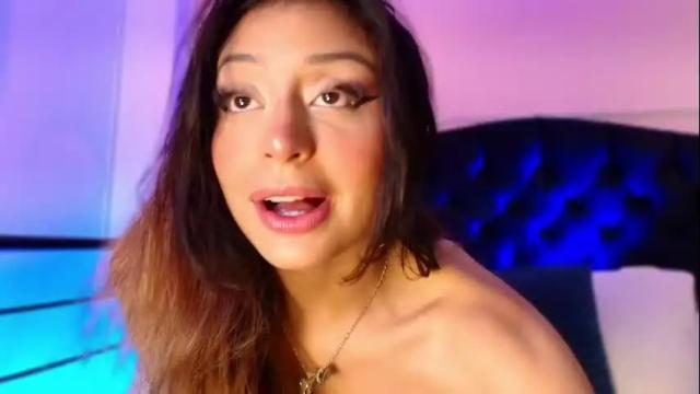 Image 7 of sofly_s Stream on Chaturbate on 1 month ago