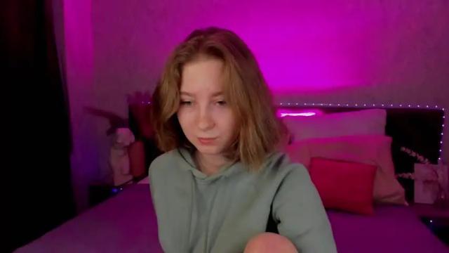 Image 4 of soft_as_a_flower Stream on Chaturbate on 15 months ago