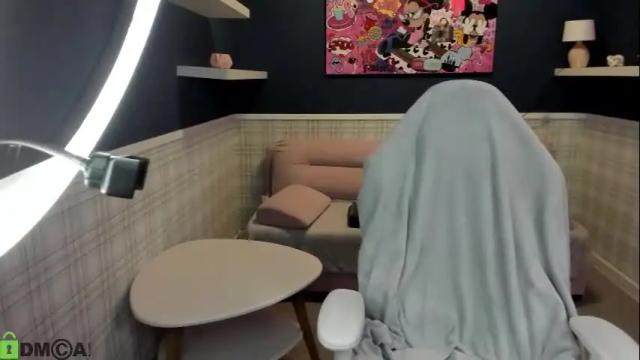 Image 2 of soft_as_a_flower Stream on Chaturbate on 1 month ago