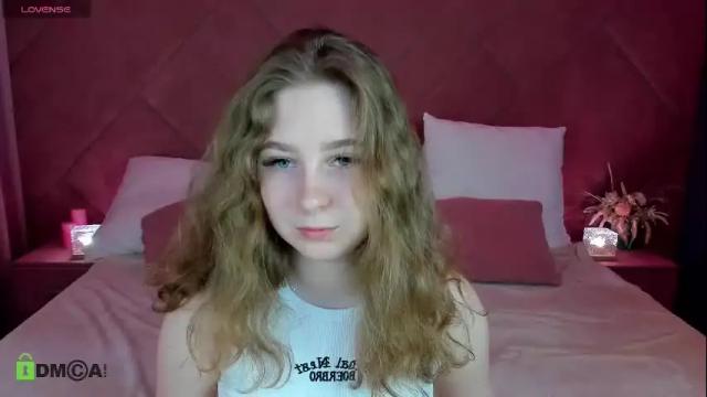 Image 4 of soft_as_a_flower Stream on Chaturbate on 1 month ago