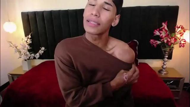 Image 12 of soft_attraction Stream on Chaturbate on 2 months ago