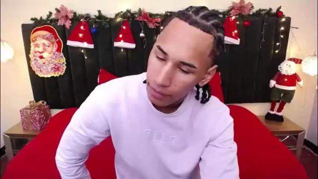 Image 3 of soft_attraction Stream on Chaturbate on 1 month ago